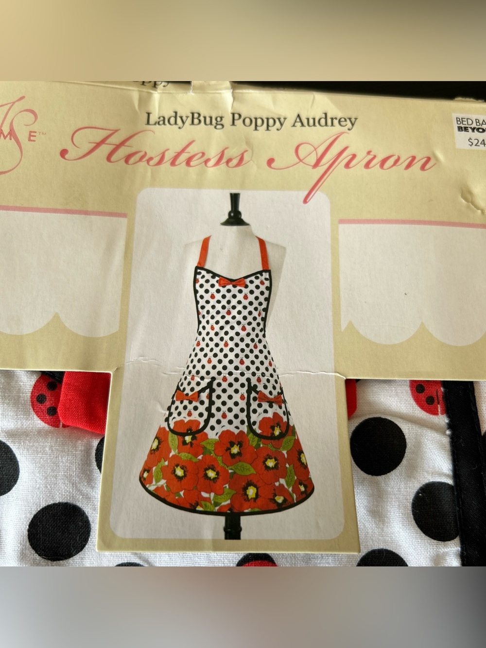 Jessie Steele Ladybug Poppy floral Hostess Apron, NEW